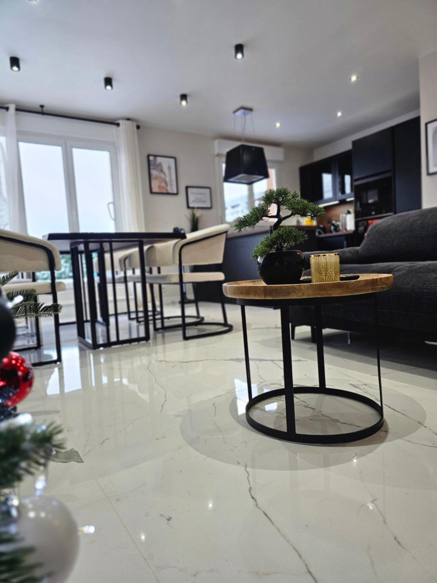 מונטבראן Stylish Rooftop Avec Terrasse A 2Pas De Disney Paris מראה חיצוני תמונה