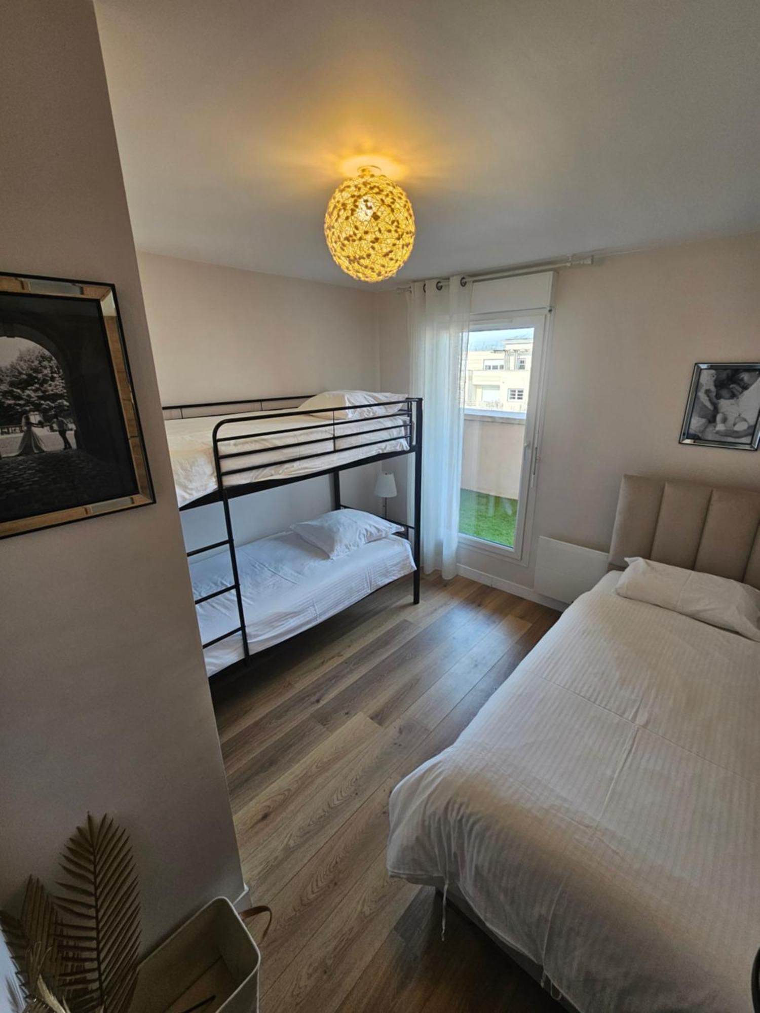 מונטבראן Stylish Rooftop Avec Terrasse A 2Pas De Disney Paris מראה חיצוני תמונה