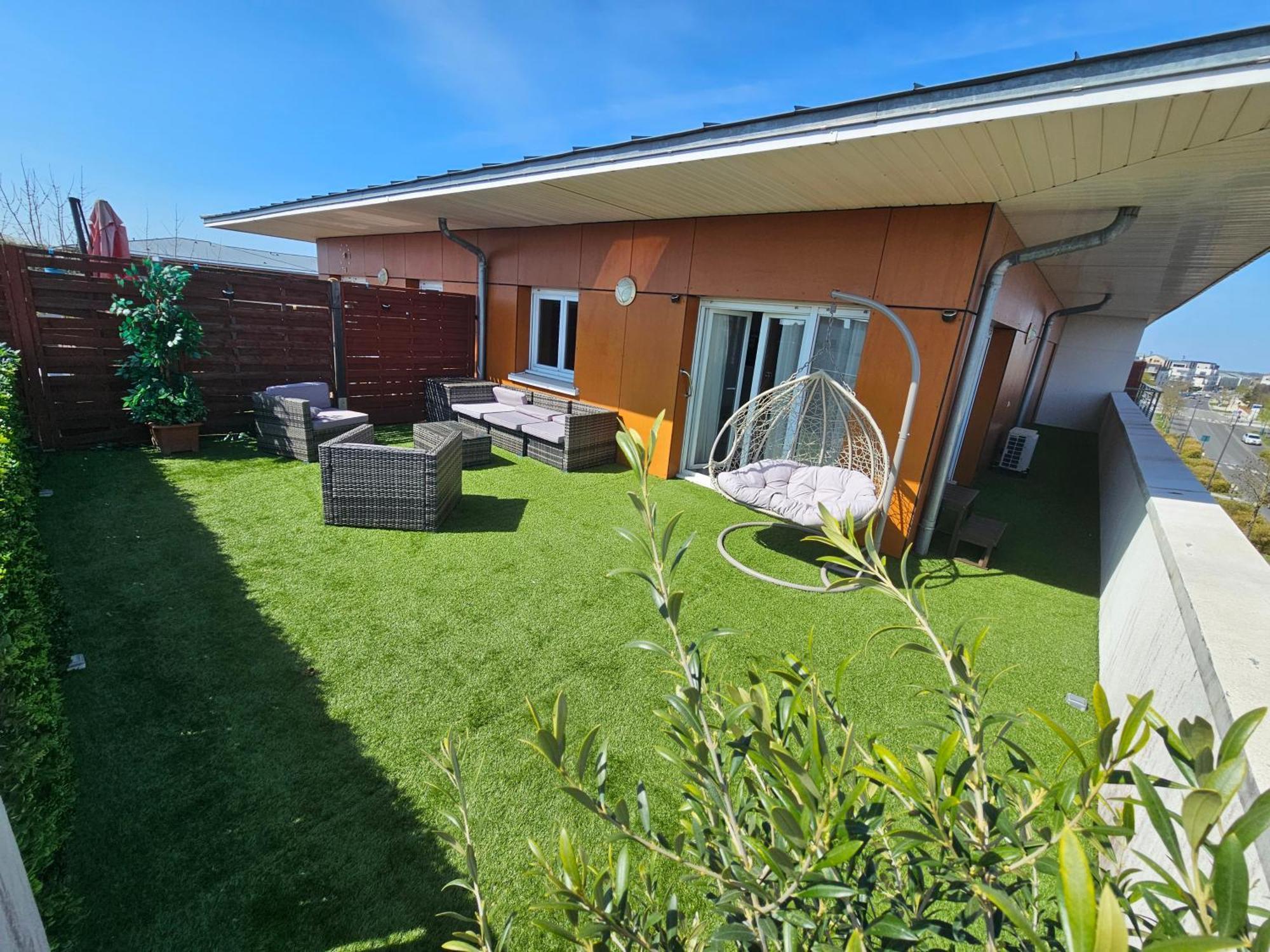 מונטבראן Stylish Rooftop Avec Terrasse A 2Pas De Disney Paris מראה חיצוני תמונה